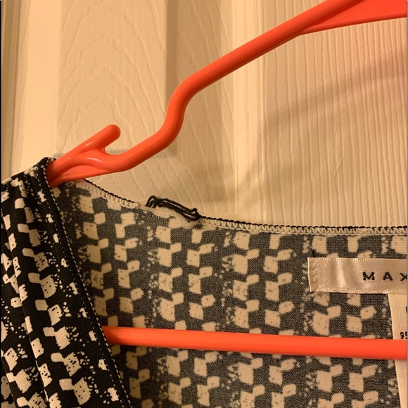 Empire Waist Pattern Dress - Picture 5 of 5